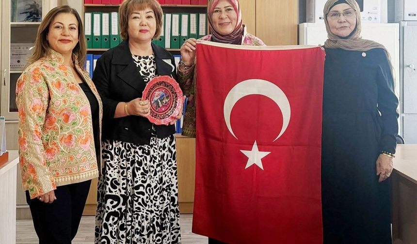 Antalyalı yazara büyük ilgi