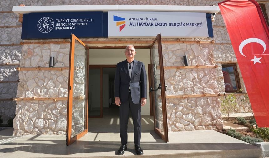 Bakan Ersoy İbradı'da 2 eserin açılışını yaptı