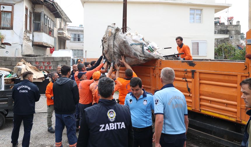 Zabıtadan hurda ve atık depolarına operasyon